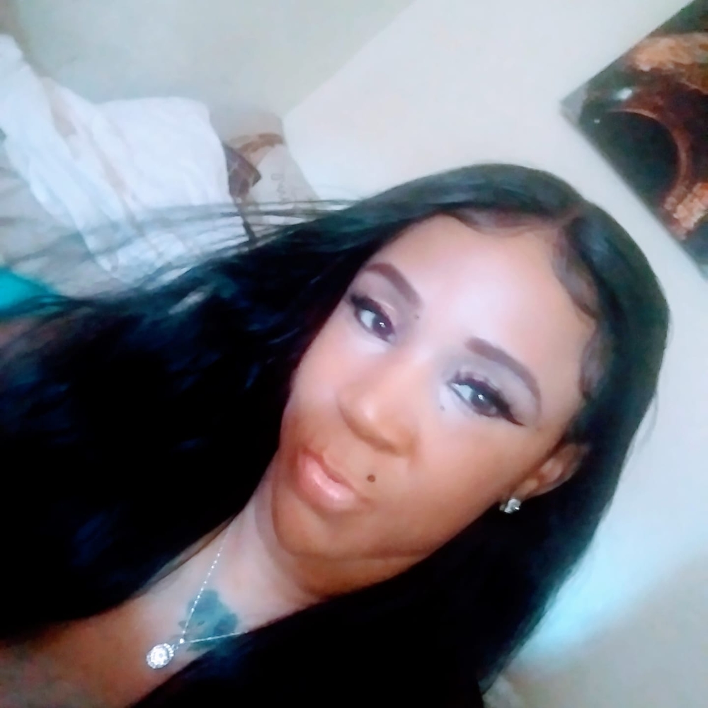 Meet your Posher, Miesha